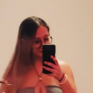 Meet your Posher, Lydia